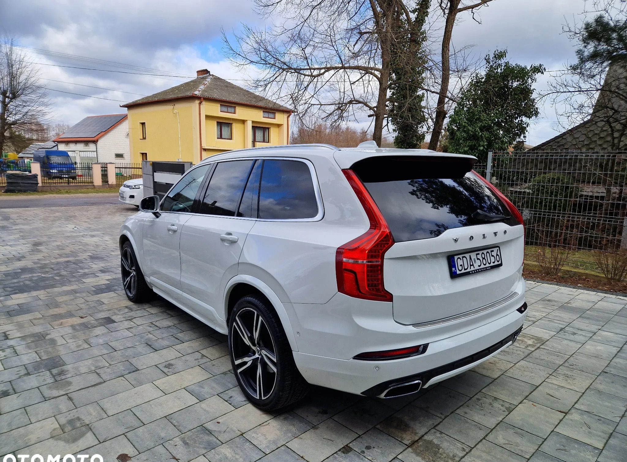 Volvo XC 90 cena 189000 przebieg: 99000, rok produkcji 2017 z Góra Kalwaria małe 154